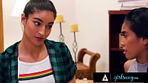 Girlsway - лучшие подруги из колледжа Emily Willis и amp Жесткий трах Ember Snow, чтобы разрушить их проклятие перед выпускным